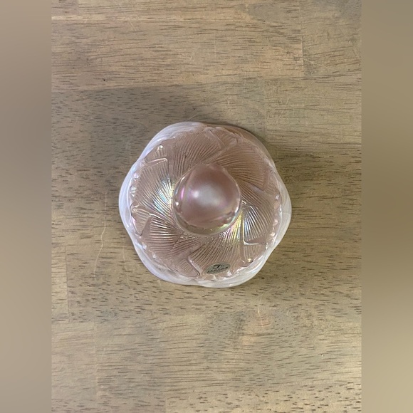 Vintage Fenton Iridescent Pink‎ Opalescent Art Glass Bell, 6 Inches - Picture 5 of 9